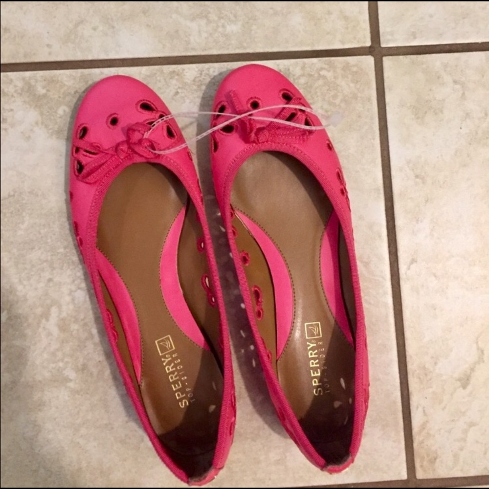 Sperry bright pink ballet flats eyelet flower