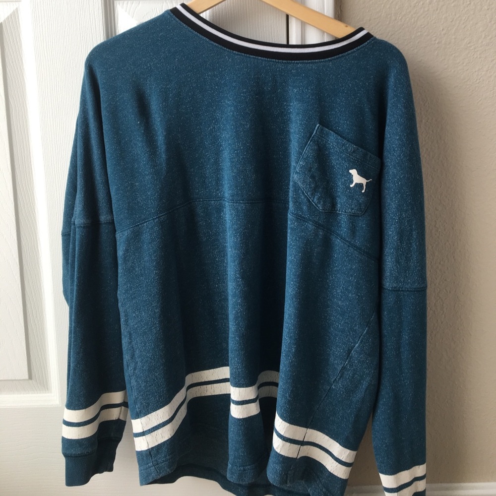 PINK long sleeve sweater/crew neck