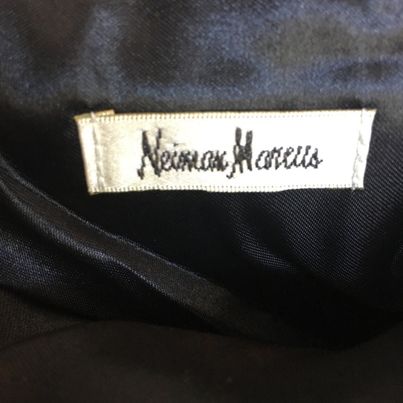 Neiman Marcus Blk Satin & Velvet clutch Firm price - Picture 6 of 6