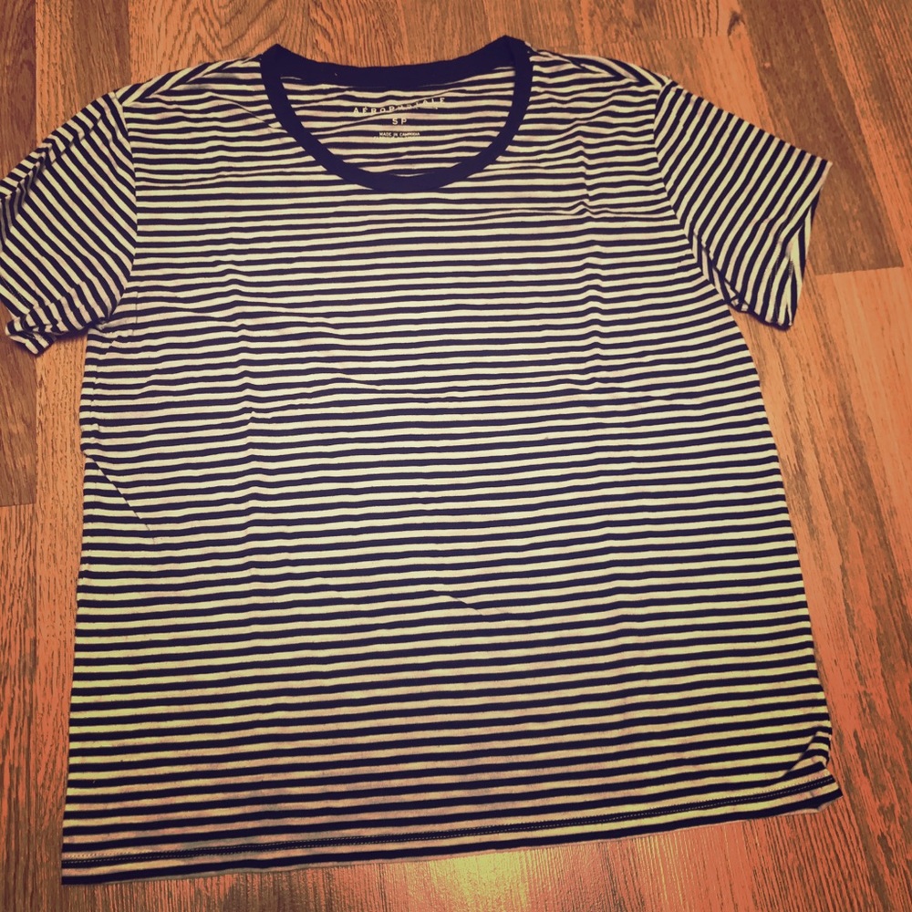 Black striped tee