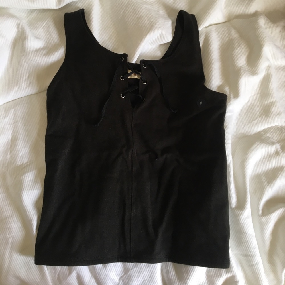 Hollister Must-Have Slim Lace-Up Tank