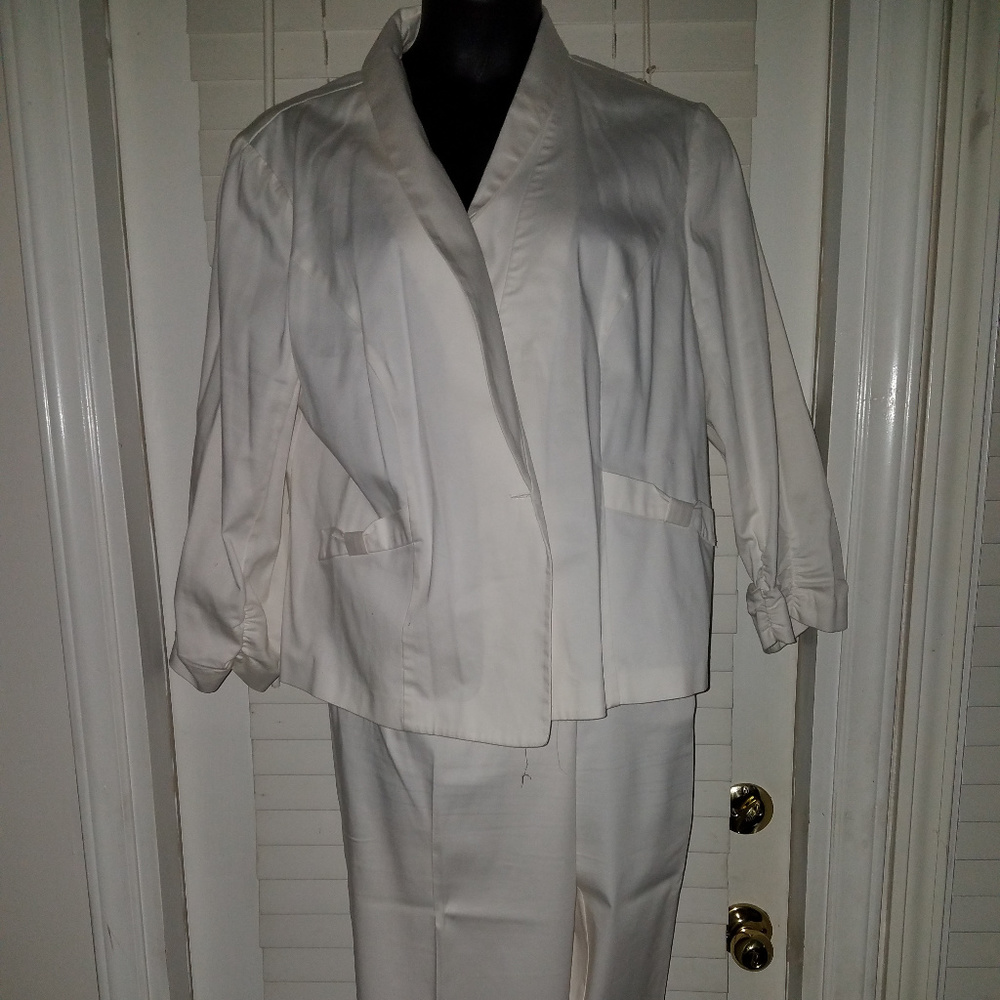 PLUS SIZE CLOTHING NWT/ OWO