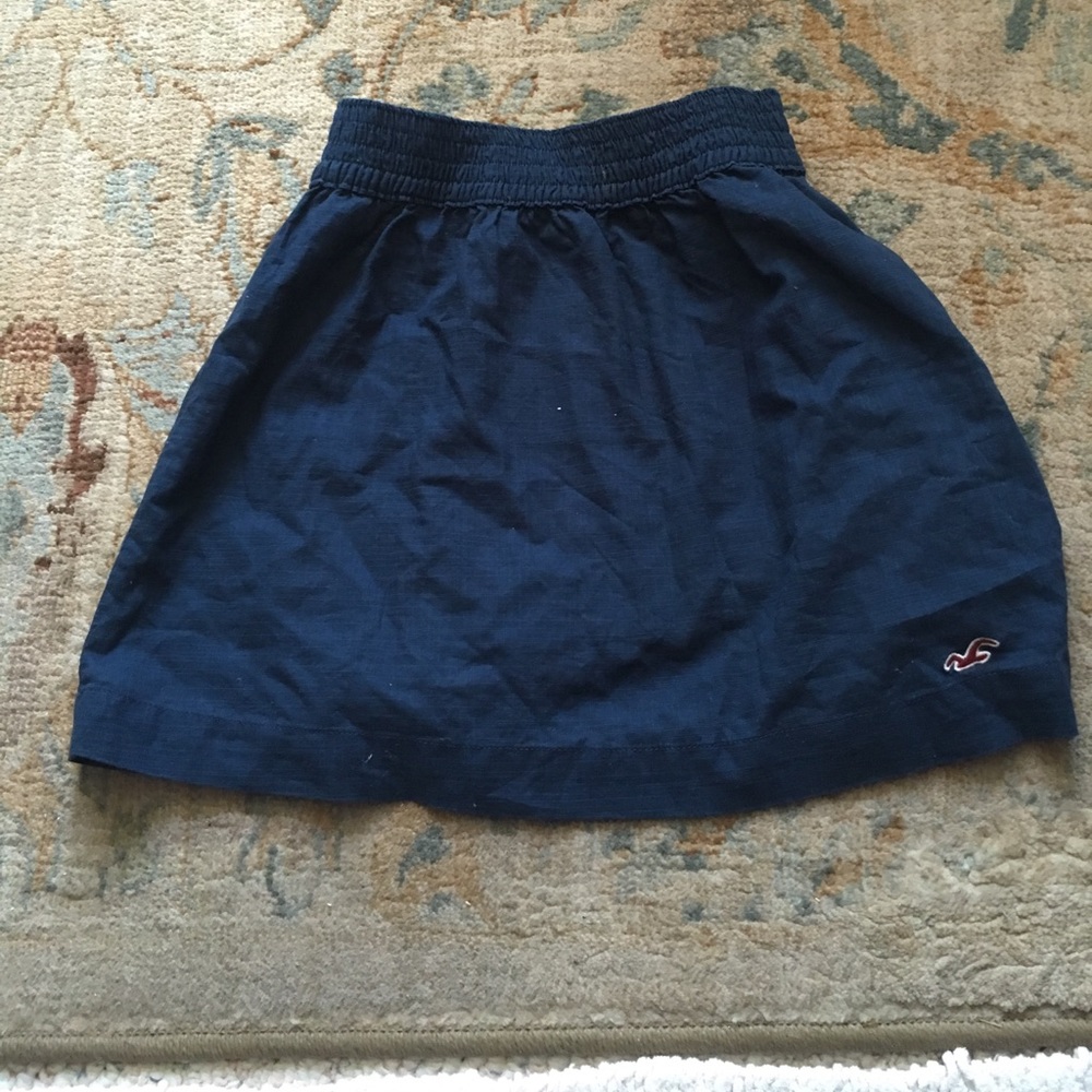 Hollister Petite XS navy skirt