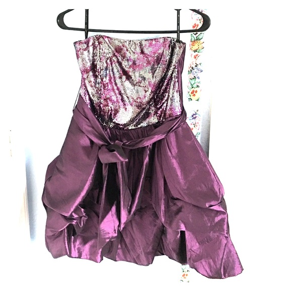 Gorgeous strapless sequined plum dress - Picture 1 of 3