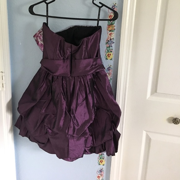 Gorgeous strapless sequined plum dress - Picture 2 of 3