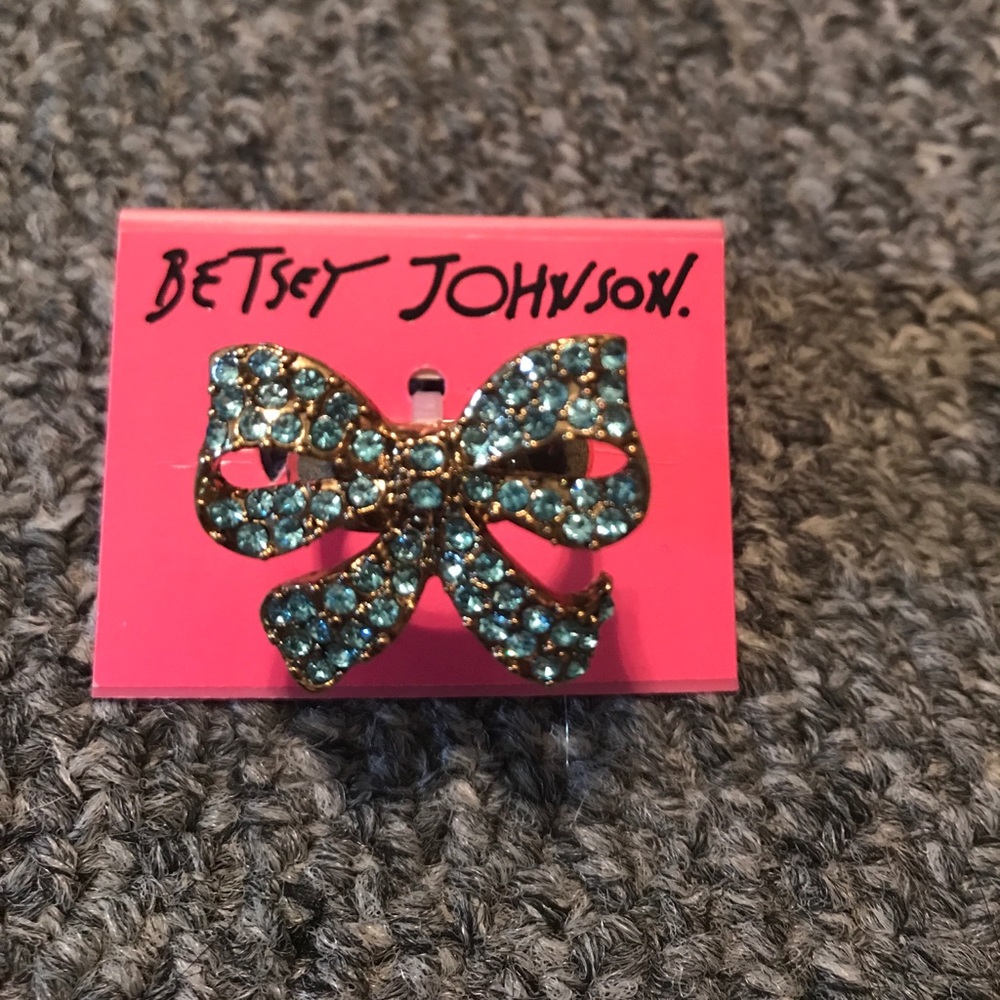 Betsey Johnson Bow Ring