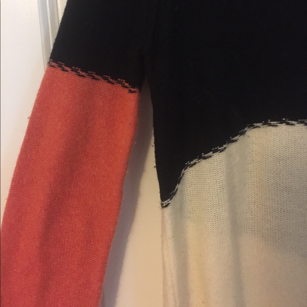 Color-block Sweater - Picture 2 of 3