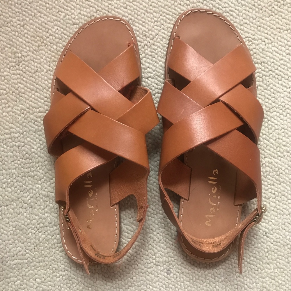 Cute sandals!!!
