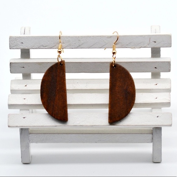 LAST Pair✨ Semi Circle Chic Wood Earrings - Picture 3 of 4