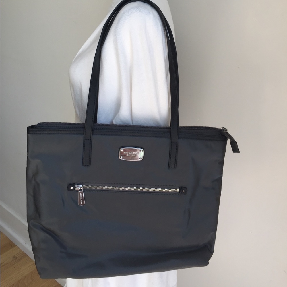 Michael Kors Tote