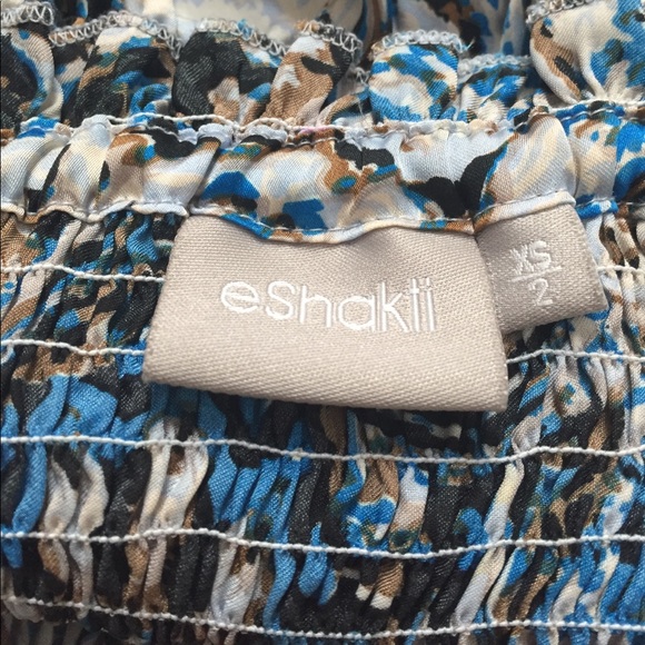 Silk strapless capri-length romper with pockets - Picture 3 of 3