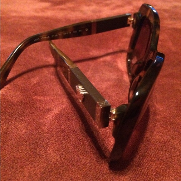 Women\'s brown Versace shades