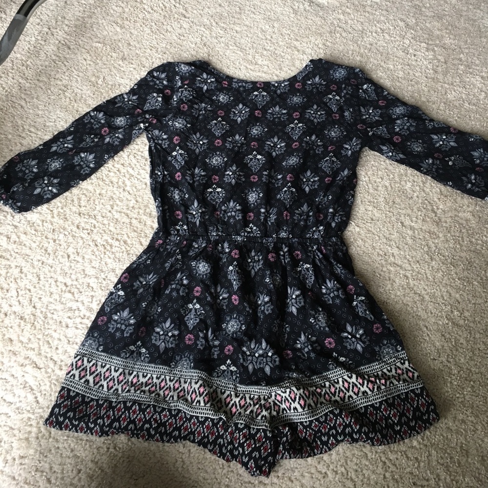 Patterned Romper - Picture 2 of 2