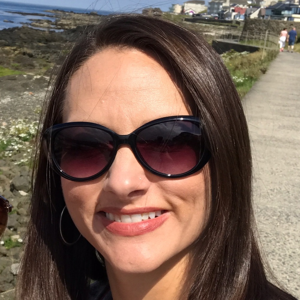 Meet your Posher, Dina