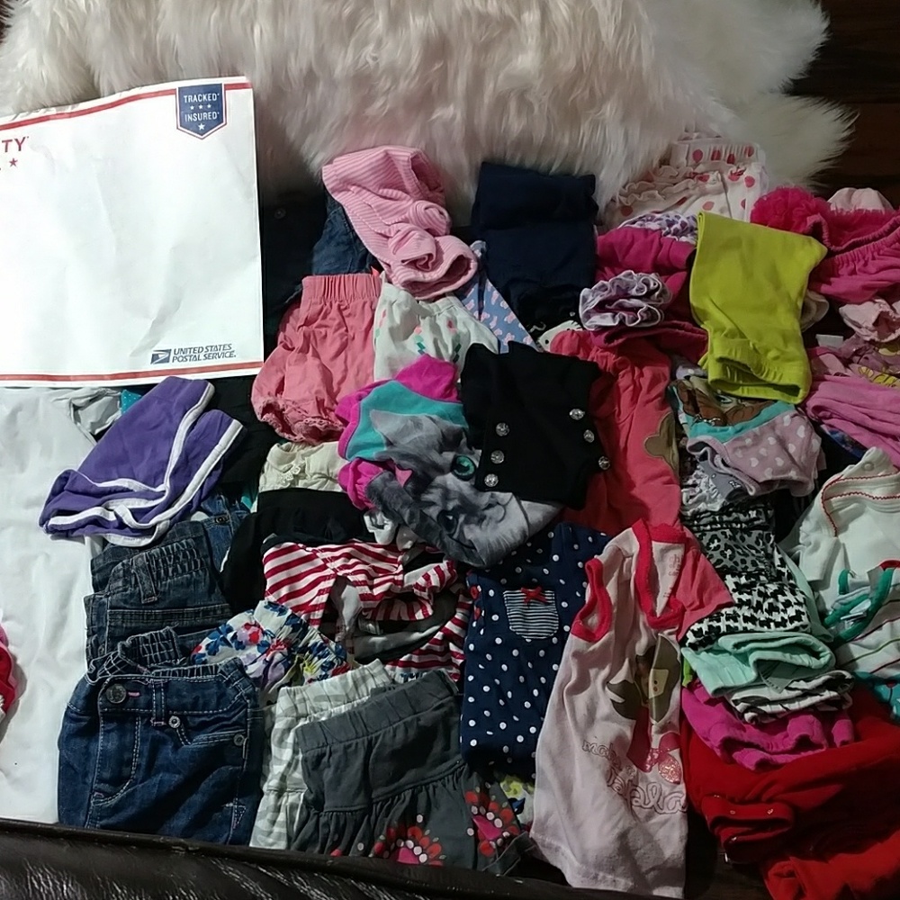 Girls size 12month mystery bag ! Usually holds 15+