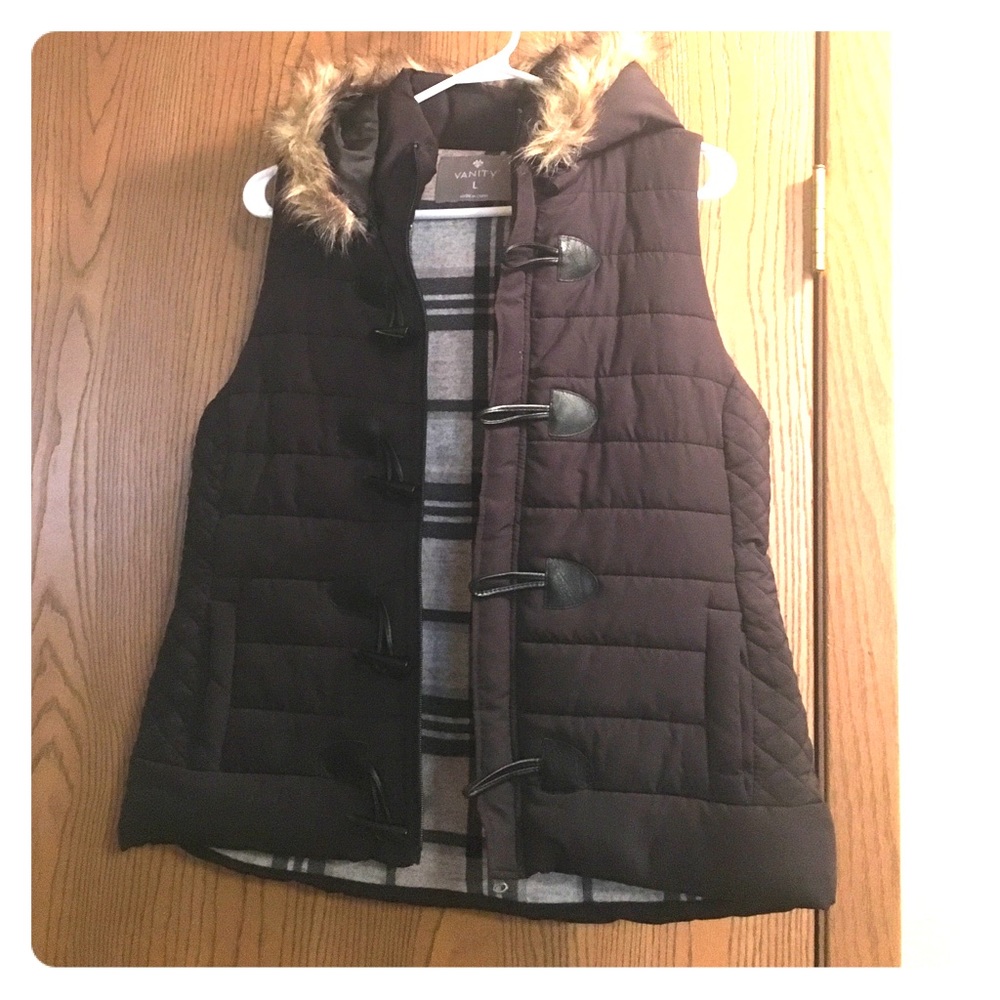 Vanity vest