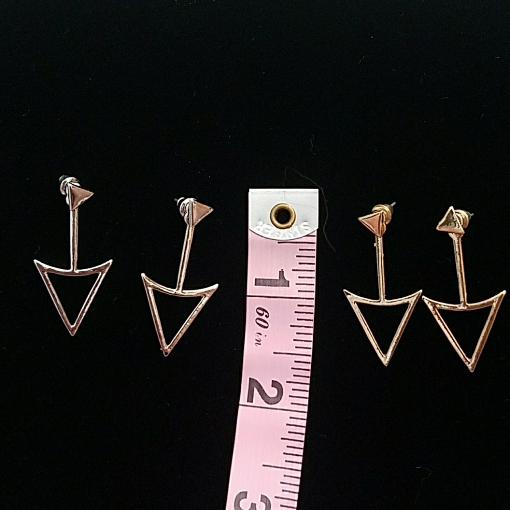 ANY 4 items FOR $20! Arrow earrings - Picture 2 of 4