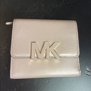 Micheal Kors wallet