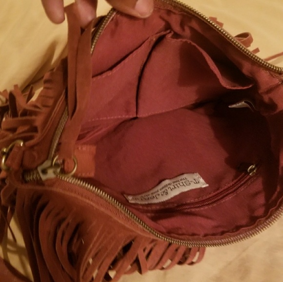 Brand New Brownish Reddish Fringe Beauty Purse - Picture 6 of 7