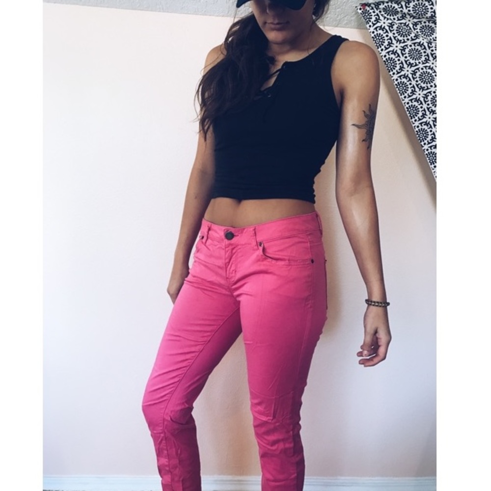 Pink skinny jeans. Only wore once.