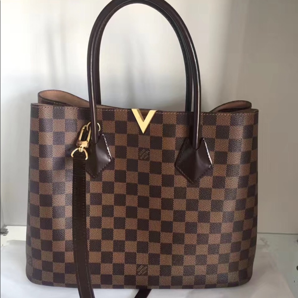Louis Vuitton Hangbag