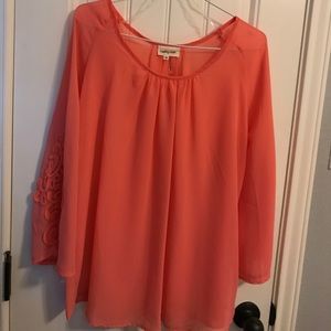 Coral top