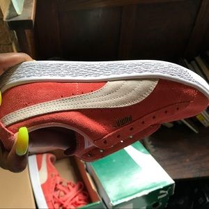 Pumas -suede classic women's