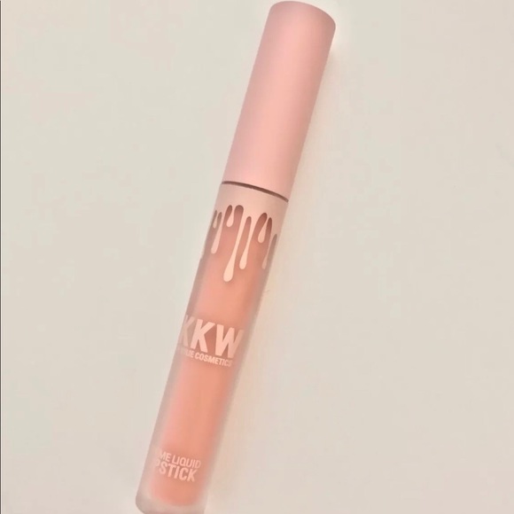 KKW Kylie Cosmetics - Single Lipstick In KIM - Picture 1 of 3