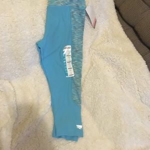 Girls Capri Athletic Leggings