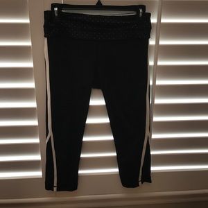 Lululemon cropped workout pants