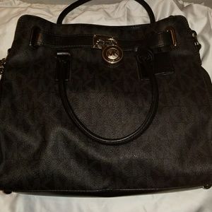 Michael kors black purse