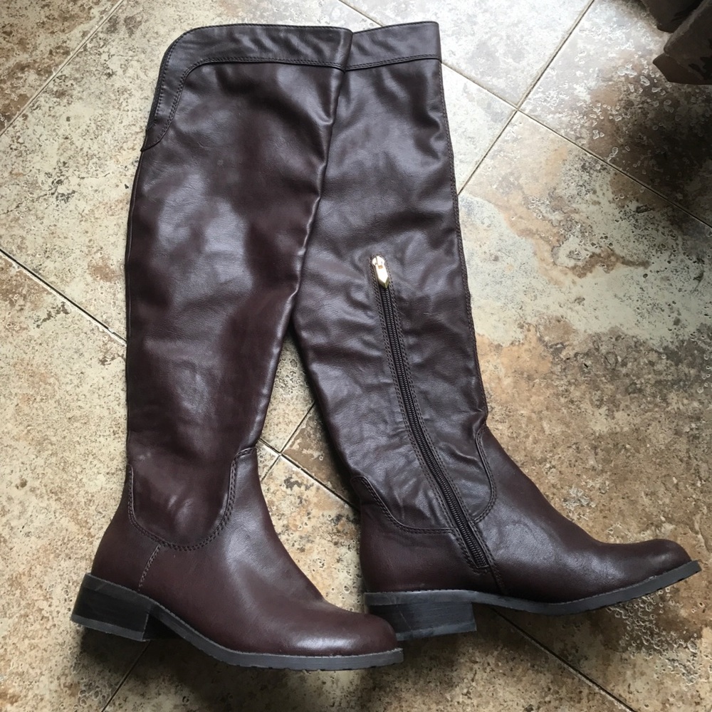 Fergie Knee High Boots⭐️