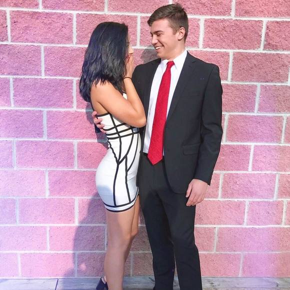 Meet your Posher, Lexi - Picture 1 of 1