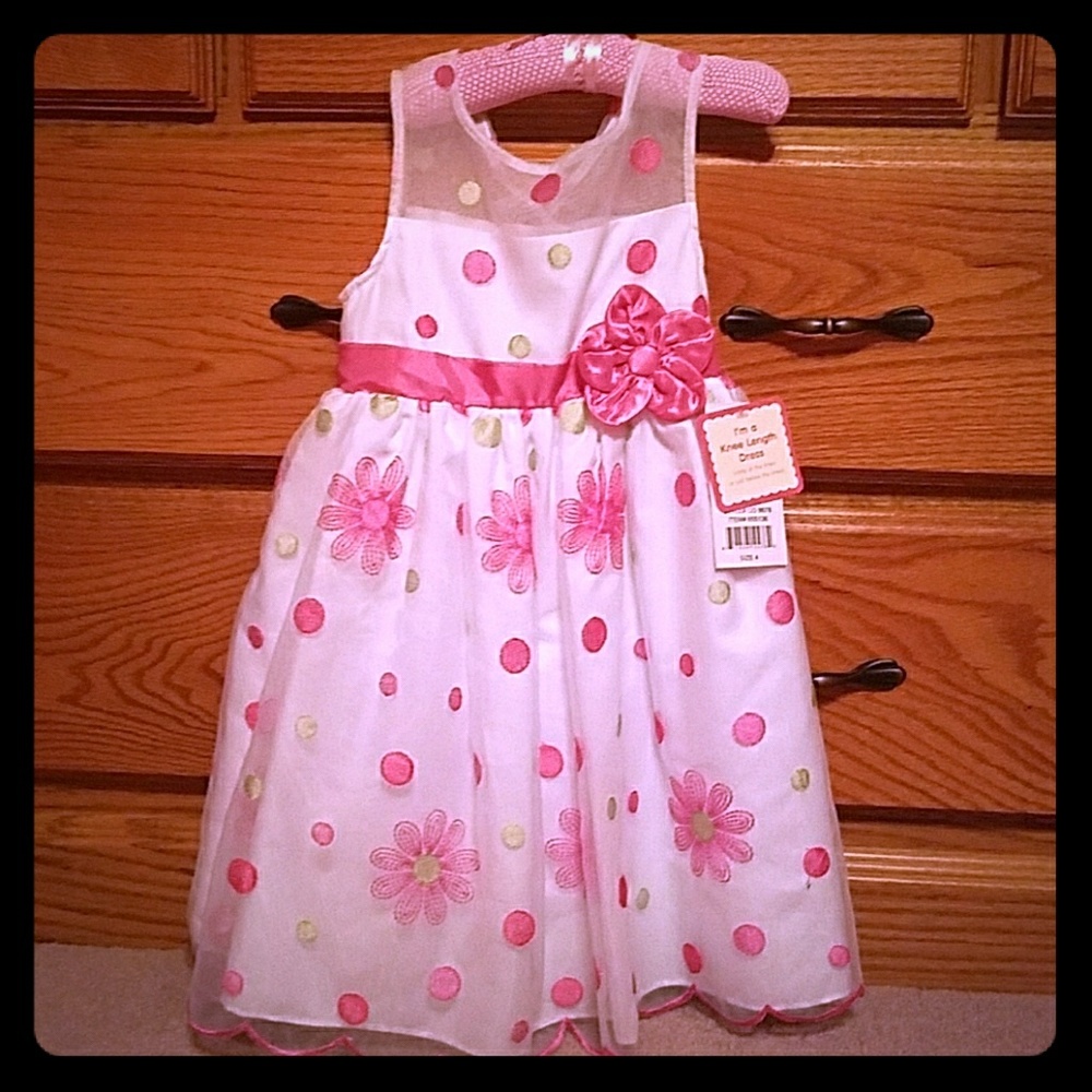 New girls Easter dress size 4.