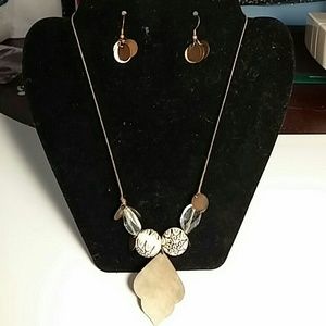 Lovely Bronze & Ivory Necklace and Earring set