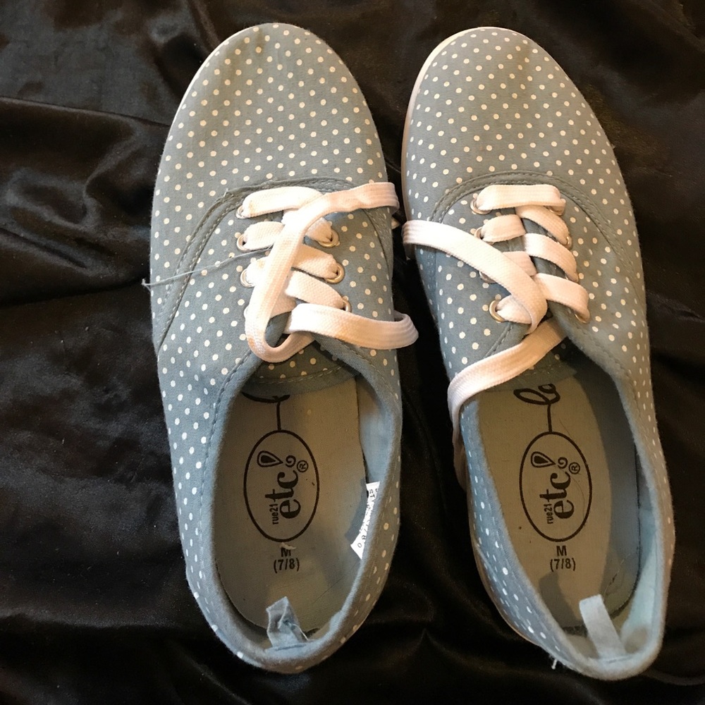 Women's thick bottom pumps