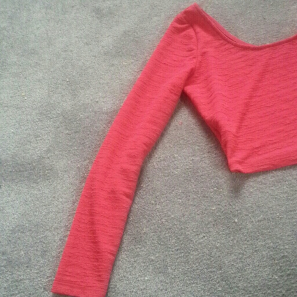 Top - Picture 2 of 2