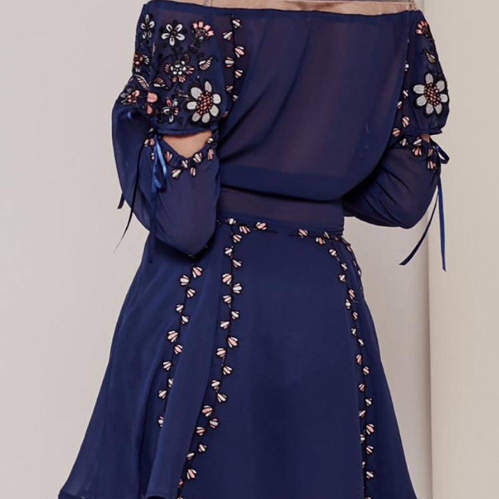 HOST PICK NWT For Love and Lemons Niccola Mini - Picture 3 of 3