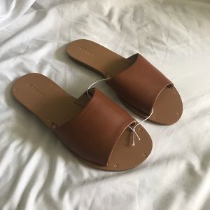 Old Navy brown sandles