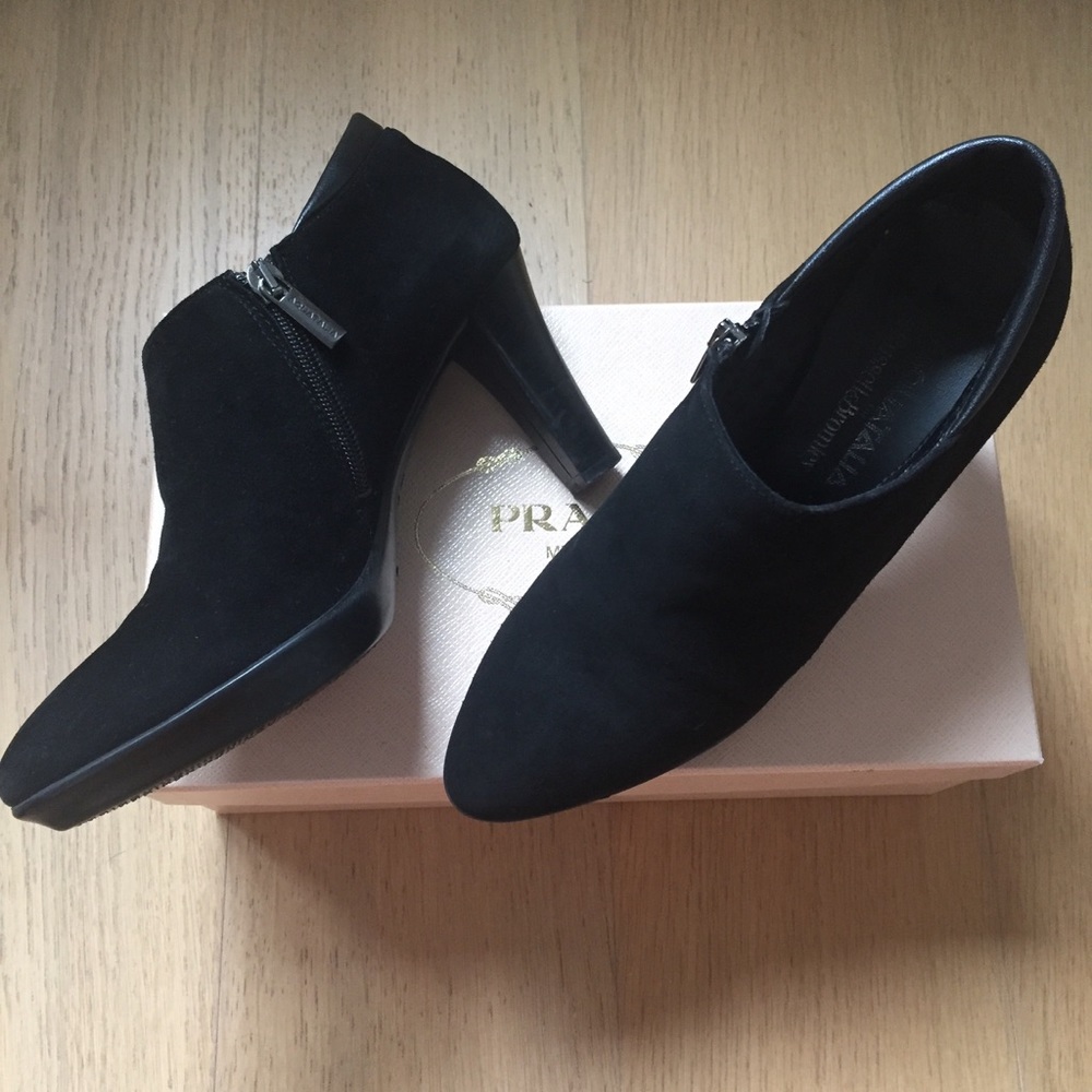 Authentic Aquatalia Ankle Boots/Heels, Barely Worn