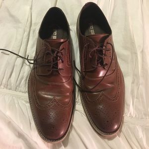 Stacy Adams wingtips brown sz 10.5 w/mem foam sole