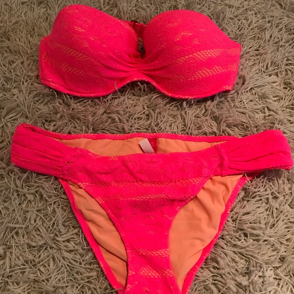 Victoria Secret Lace Bikini Set - Picture 1 of 6