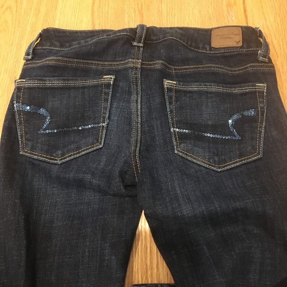 Like new. AE jeans