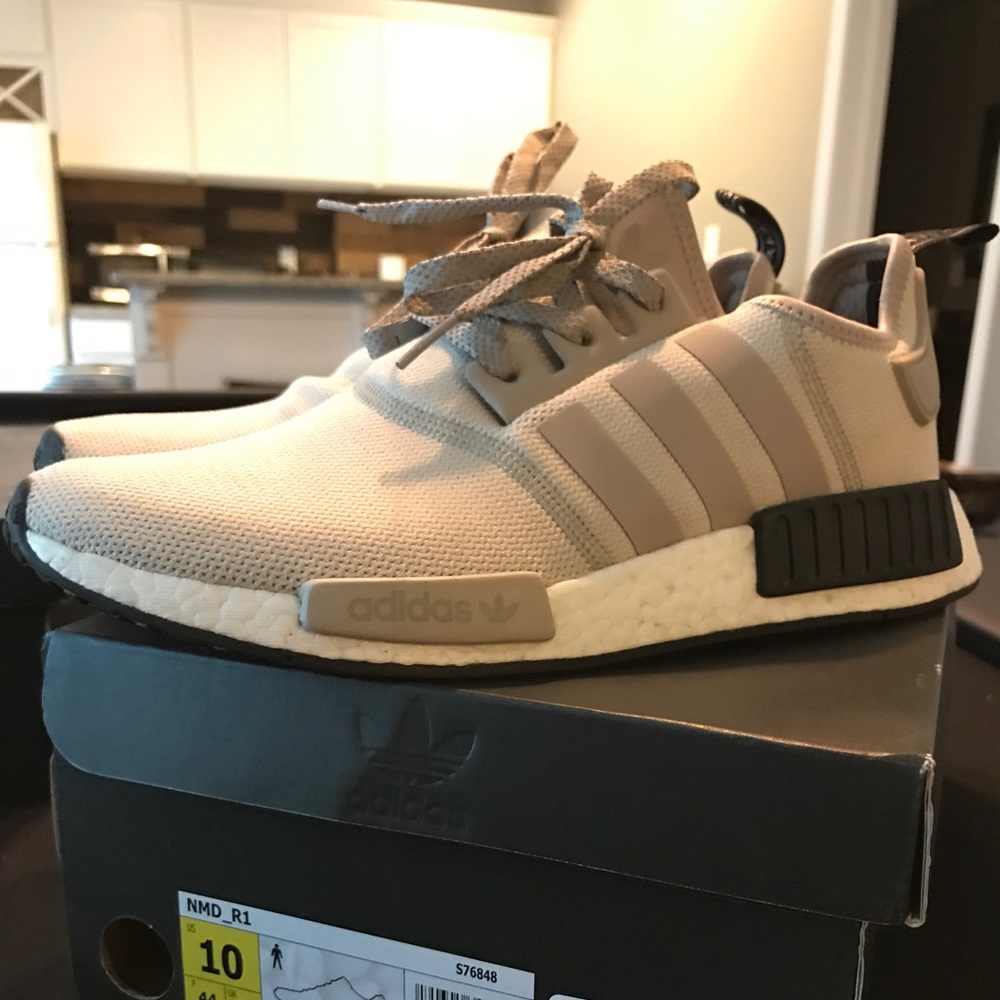 Adidas NMD R1 tan