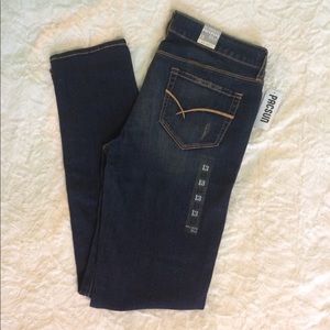 Bullhead Black Skinny Jeans