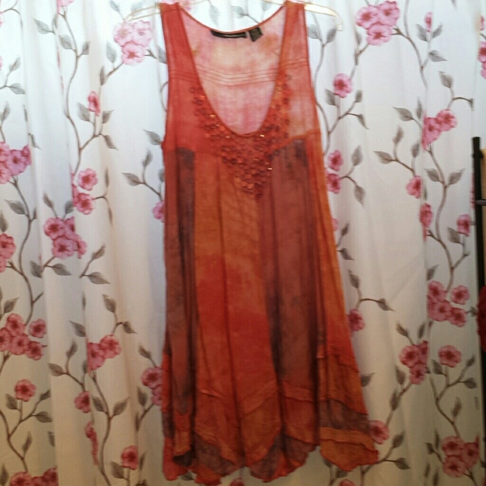 Beautiful tye died tunic for summer and fall.
