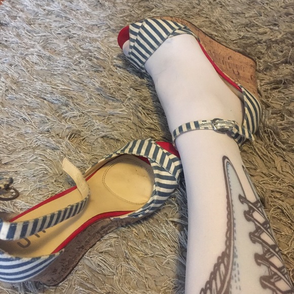 Peep-Toe Sailor Espadrilles, Wedge heals - Picture 2 of 8