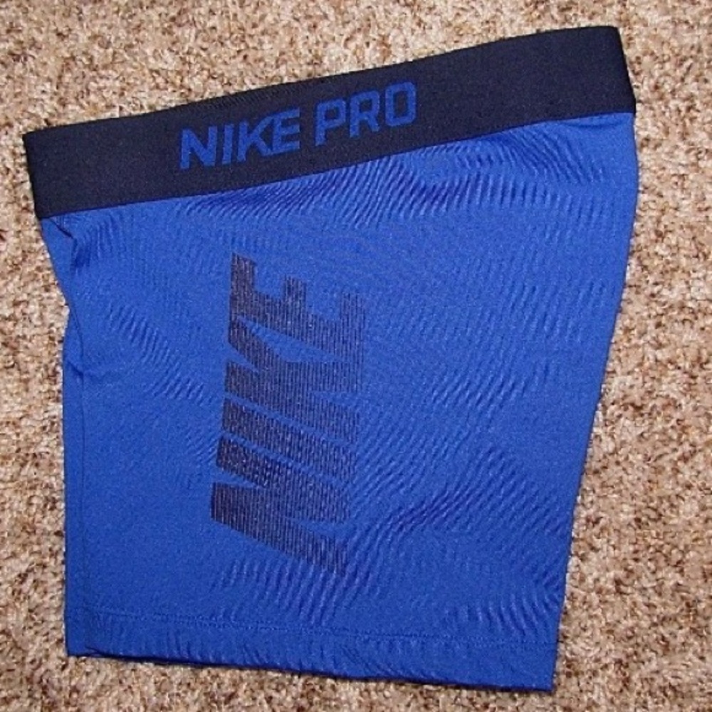 Women's Nike Pro 3" Compression shorts