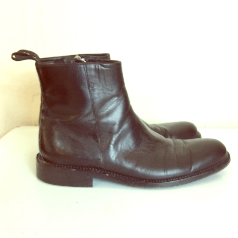 Donald J. Pliner Black Leather Ankle Boots 8 M