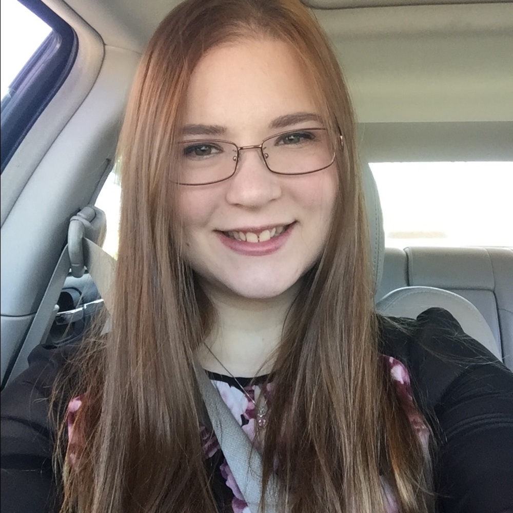 Meet your Posher, Joani